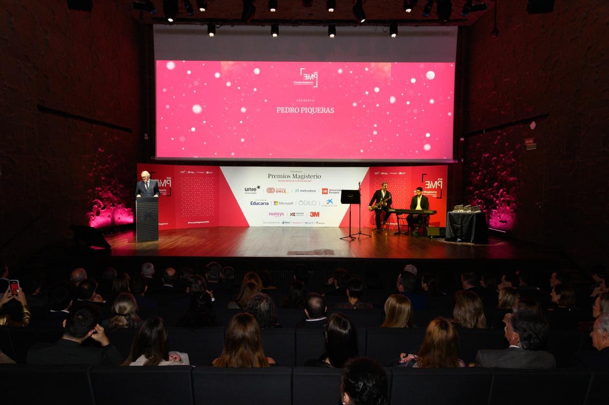 notícia de UNIE Universidad apoya los XVII Premios Magisterio a los Protagonistas de la Educación