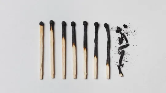  Artículo blog UNIE Burnout, estrés y ansiedad: el reto de la gestión del riesgo psicosocial