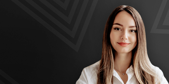 Header distri máster