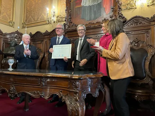 HonorisCausaSegundo1