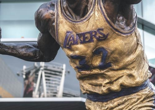 Estatua Los Ángeles Lakers.