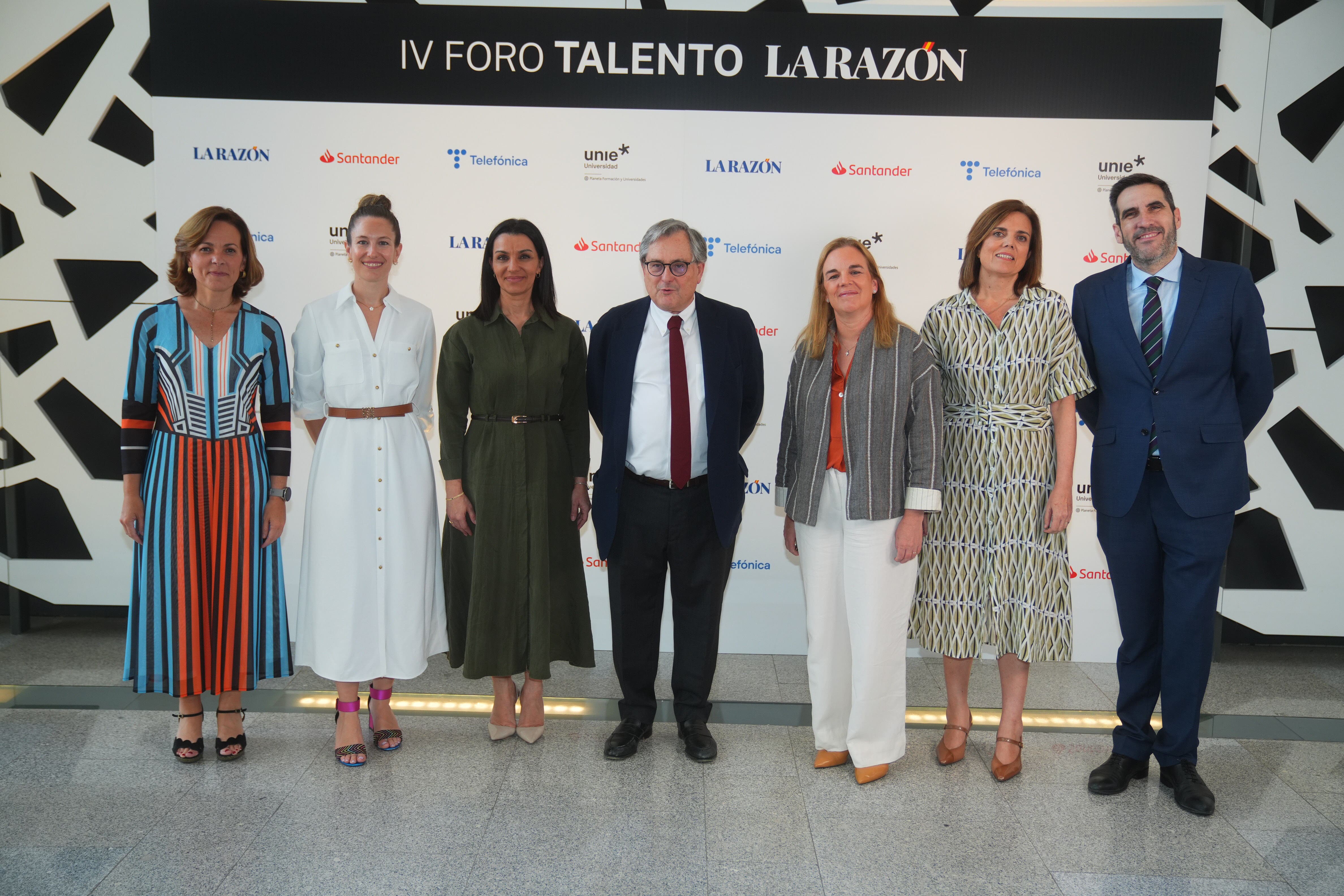 FotoFamiliaMesaTalento