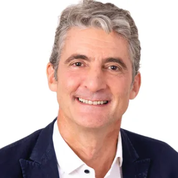 Dr. Arturo Vela
