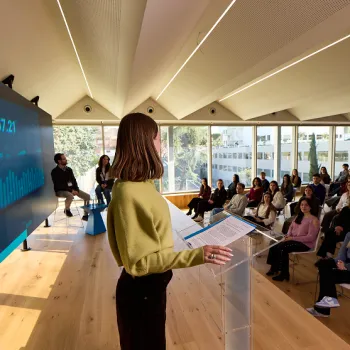 alumna_ponencia_2