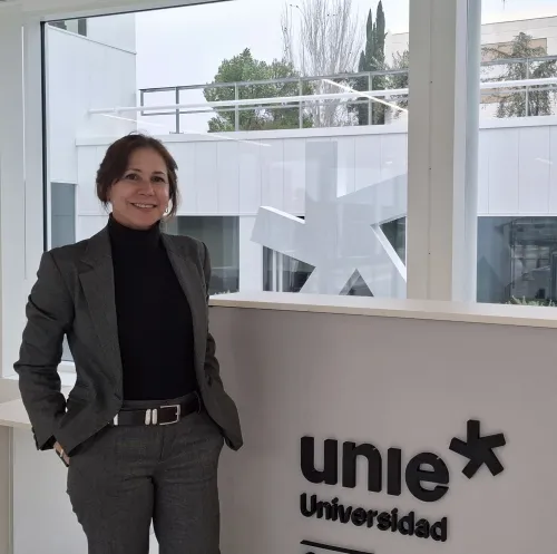 Lisbet Gutiérrez, vicedecana del área de Odontología de UNIE Universidad Lisbet Gutiérrez, vicedecana del área de Odontología de UNIE Universidad